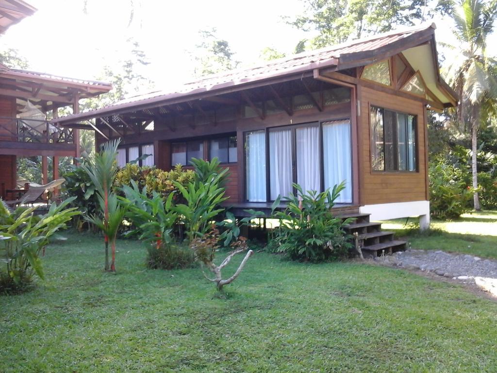 Puerto Viejo de Talamanca Kenaki Lodge מראה חיצוני תמונה